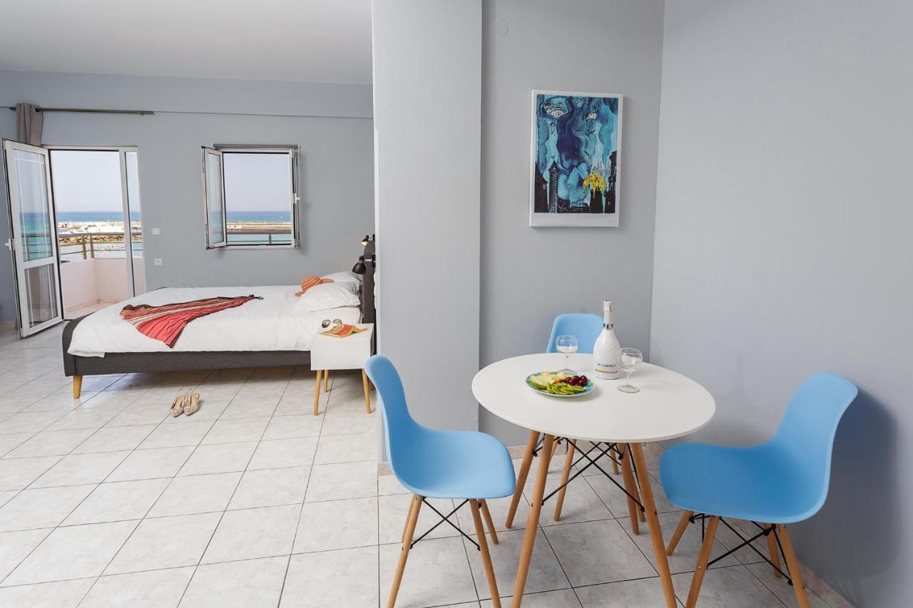 Sole Mare Seaside Apartments ゴウヴァイ エクステリア 写真