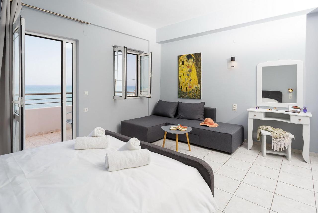 Sole Mare Seaside Apartments ゴウヴァイ エクステリア 写真