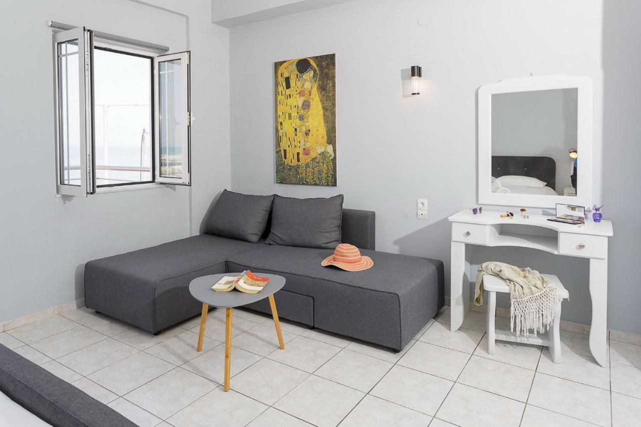 Sole Mare Seaside Apartments ゴウヴァイ エクステリア 写真