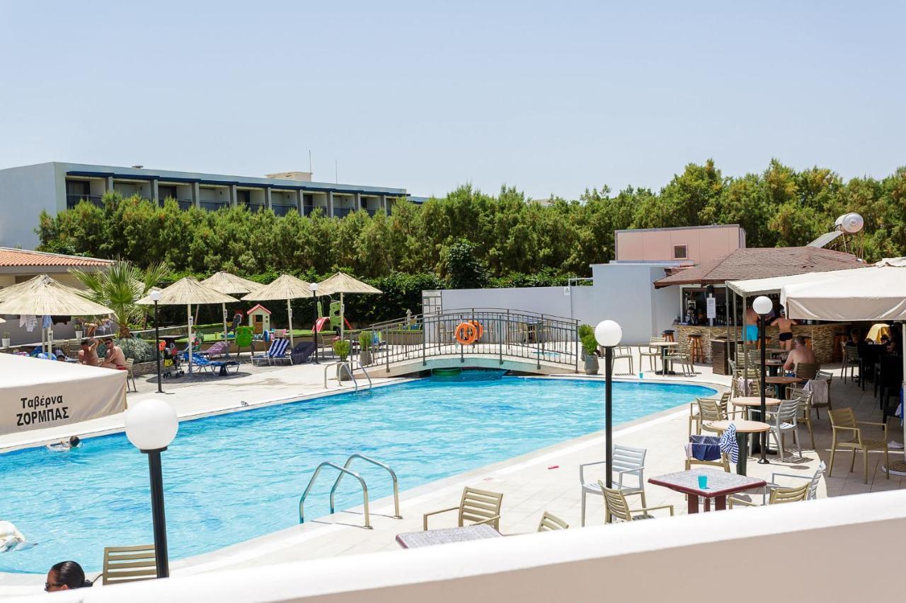Sole Mare Seaside Apartments ゴウヴァイ エクステリア 写真