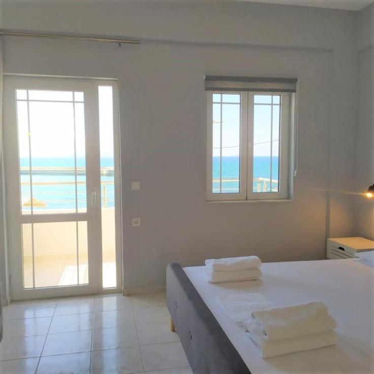 Sole Mare Seaside Apartments ゴウヴァイ エクステリア 写真